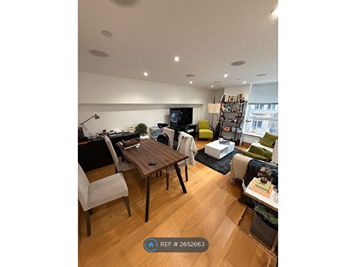 2 Bedroom Flat To Rent In Jerome House, London, NW1