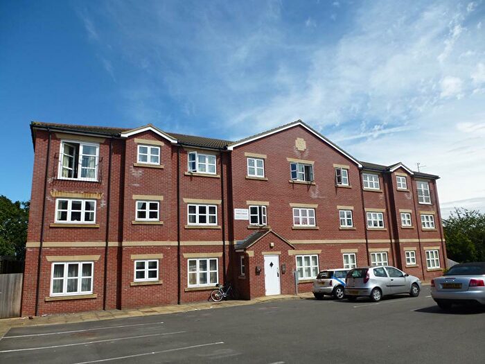 2 Bedroom Apartment To Rent In Jasmine House, Braunston Close, Northampton, NN4