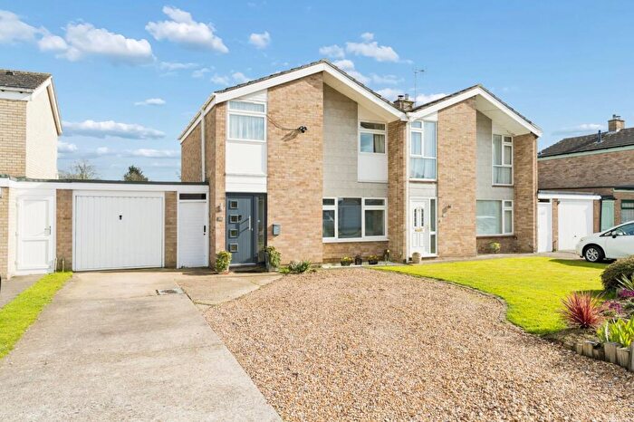 3 Bedroom Semi Detached House For Sale In Riverside Gardens, Langford, Biggleswade, SG18