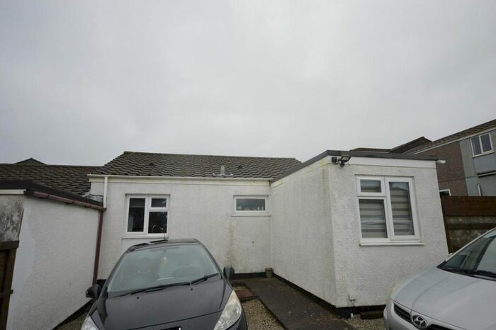 2 Bedroom Semi-Detached Bungalow To Rent In Ballard Estate, Four Lanes, Redruth, TR16