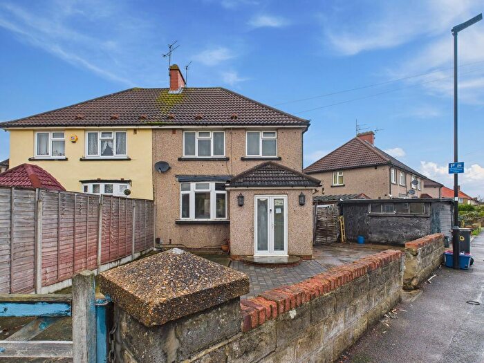 3 Bedroom Semi Detached House For Sale In Westbourne Road, Feltham, TW13