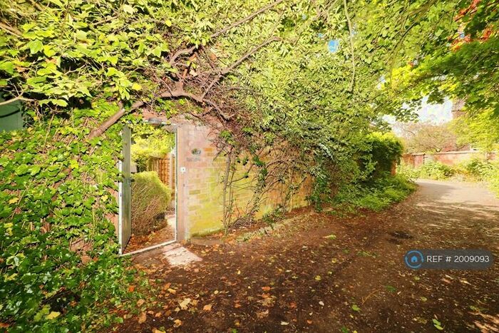 1 Bedroom Flat To Rent In Lime Road, Stretford, Manchester, M32