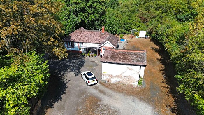 4 Bedroom Detached Bungalow For Sale In Old Office Road, Dawley, TF4