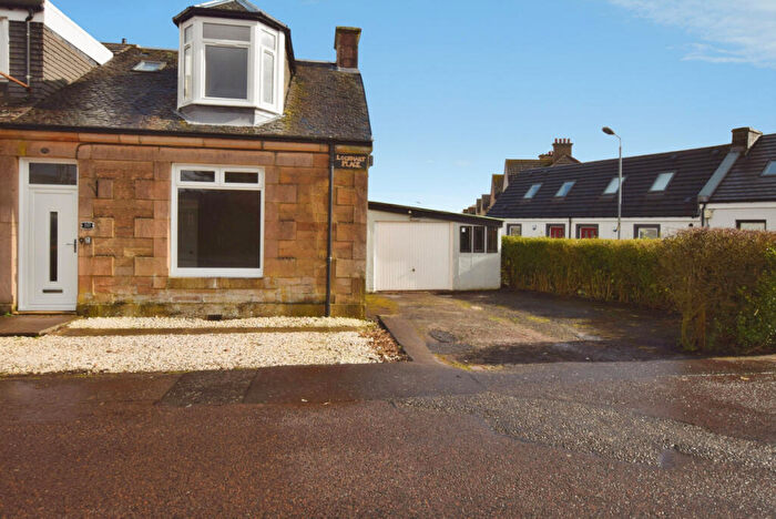 3 Bedroom End Of Terrace House For Sale In Lockhart Place, Stonehouse Lanarkshire, ML9