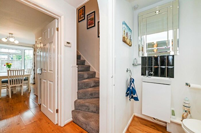 3 Bedroom End Of Terrace House For Sale In Haywards Close, Felpham, Bognor Regis, West Sussex, PO22