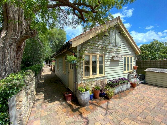 1 Bedroom Bungalow To Rent In Pound Lane, Woodnewton, Peterborough, Northamptonshire, PE8