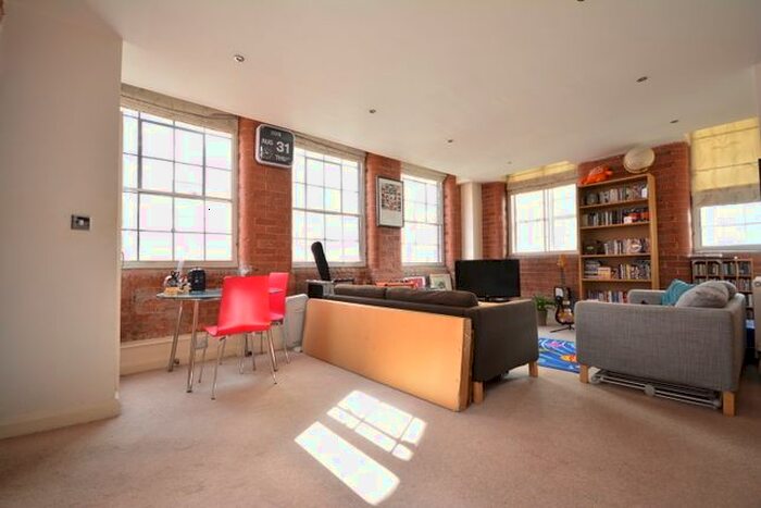 1 Bedroom Flat To Rent In The Cigar Factory, Derby Road, Nottingham, NG7