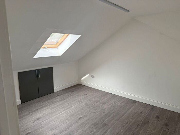 2 Bedroom Maisonette To Rent In Eton Avenue, Wembley, HA0