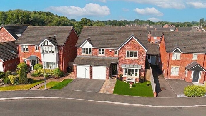 5 Bedroom Detached House For Sale In East Avenue, Weston, CW2