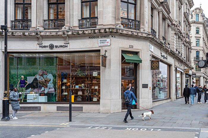 3 Bedroom Flat To Rent In Maddox Street, London, W1S