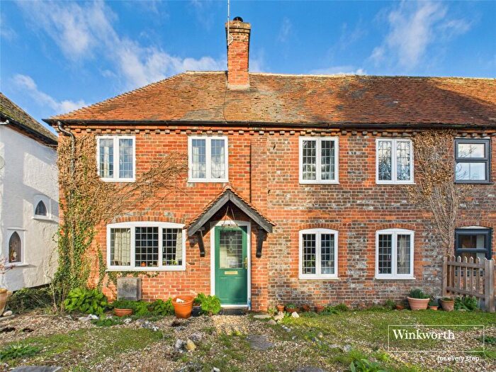 2 Bedroom Semi Detached House For Sale In Bath Road, Speen, Newbury, Berkshire, RG14