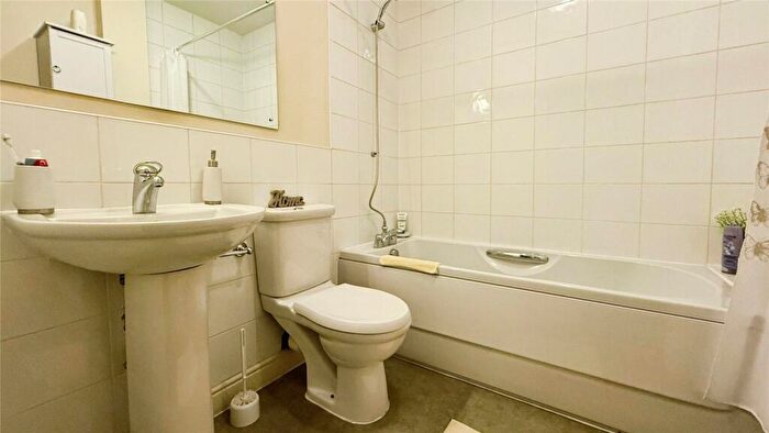 1 Bedroom Flat To Rent In Market Place, Bexleyheath, Kent, DA6