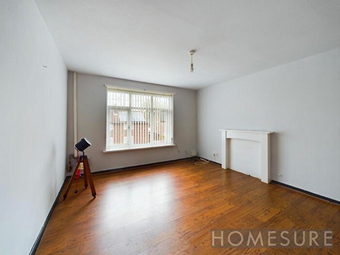 2 Bedroom Flat For Sale In Markfield Crescent, Liverpool, L25