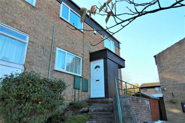 2 Bedroom Flat To Rent In Park Avenue, Chapeltown, Sheffield, S35