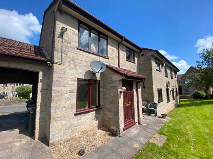 1 Bedroom Flat To Rent In Farrington Road, Paulton, Bristol, BS39