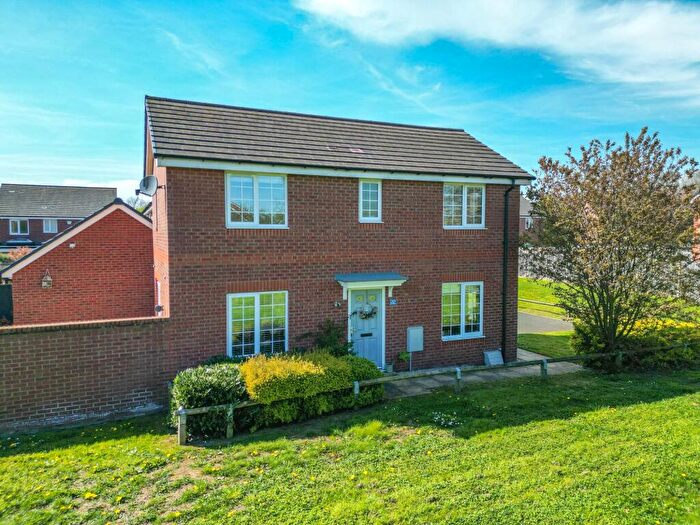 3 Bedroom Detached House For Sale In Shearing Crescent, Nuneaton, CV10