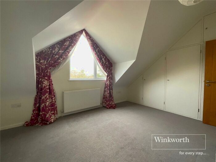 4 Bedroom Detached House For Sale In Smugglers Lane North, Highcliffe, Christchurch, BH23