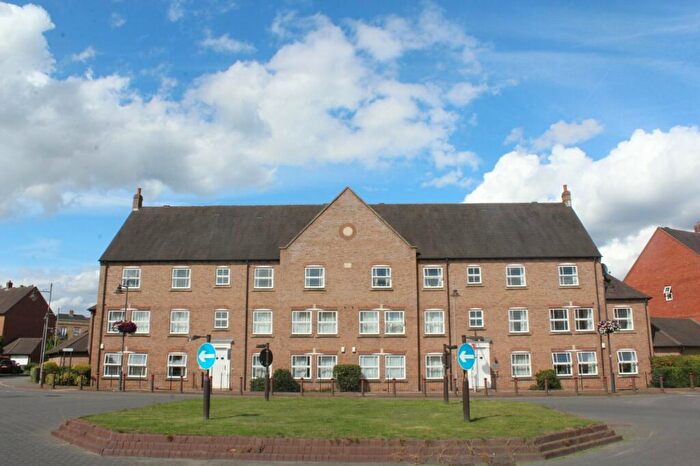 2 Bedroom Flat To Rent In Rumbush Lane, Dickens Heath, Solihull, West Midlands, B90