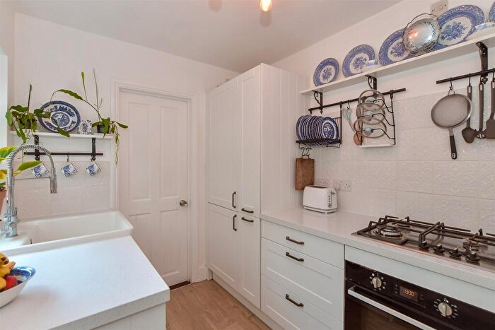 3 Bedroom End Of Terrace House For Sale In Bell Lane, Burham, Rochester, Kent, ME1