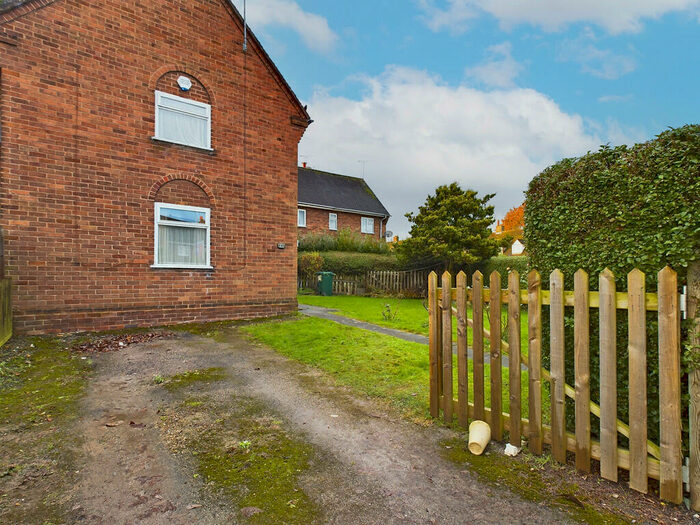 3 Bedroom End Of Terrace House For Sale In Harthill Road, Blacon, CH1