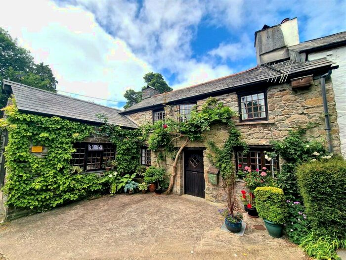 2 Bedroom Cottage For Sale In Polyphant, Launceston, PL15