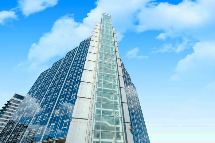 1 Bedroom Apartment To Rent In Churchill Place, RG21