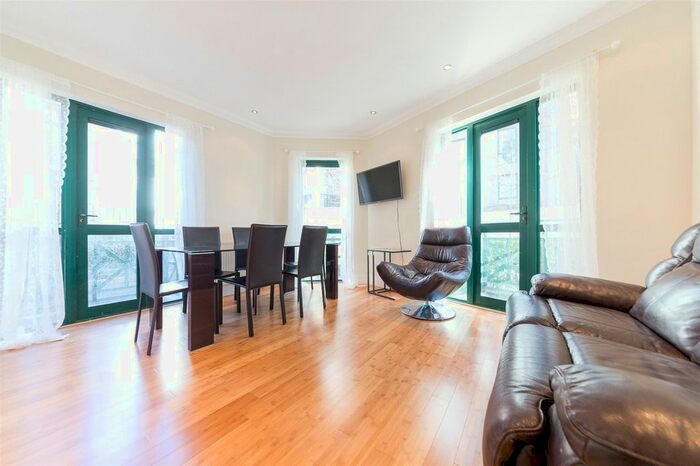 3 Bedroom Flat To Rent In Ormond House, Medway Street, London, SW1P