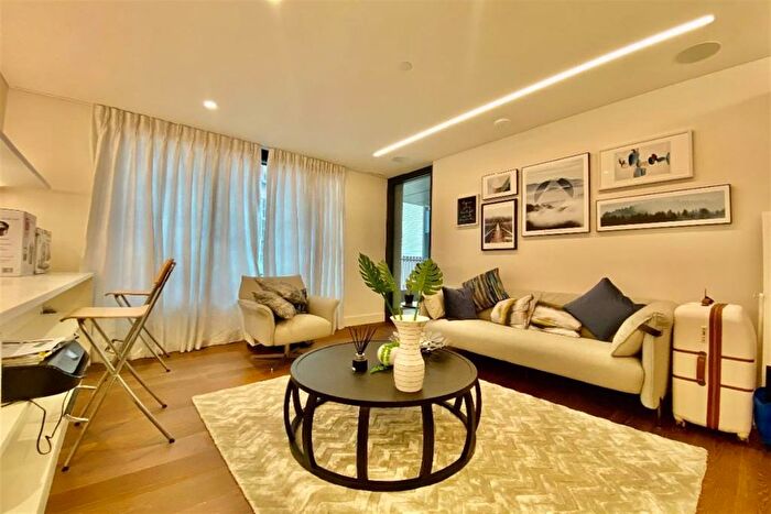 1 Bedroom Flat To Rent In Rathbone Square, Westminster, W1T