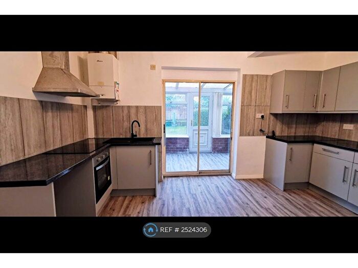 3 Bedroom Terraced House To Rent In Chatsworth Road, Stretford, Manchester, M32