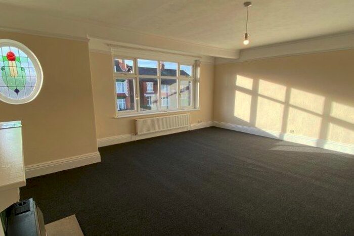 2 Bedroom Flat To Rent In Balmoral Road, Doncaster DN2