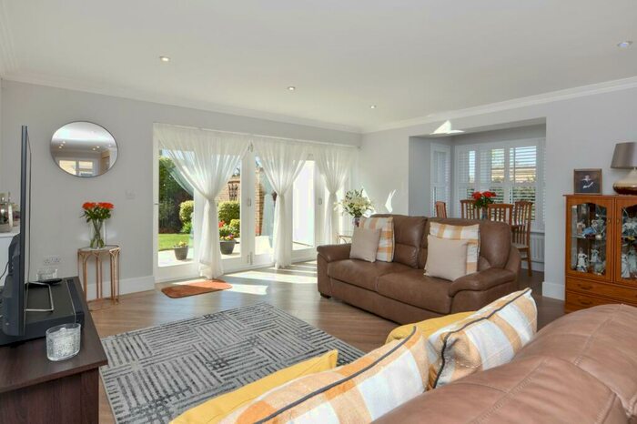 3 Bedroom Detached House For Sale In Gunners Rise, Shoebury Garrison, Shoeburyness, Essex, SS3