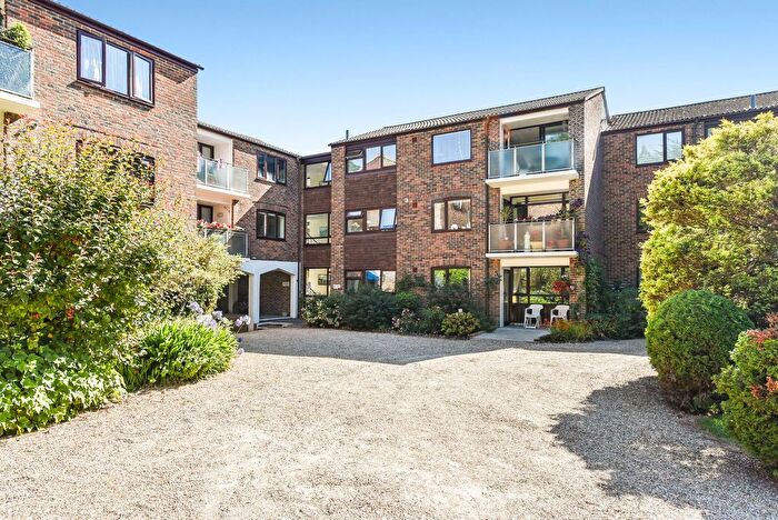 3 Bedroom Property For Sale In The Drive, Summersdale Court The Drive, PO19