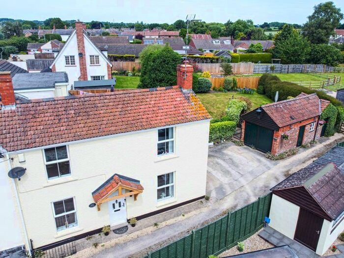 2 Bedroom Semi-Detached House For Sale In Meads Droveway, Creech Heathfield, Taunton, TA3