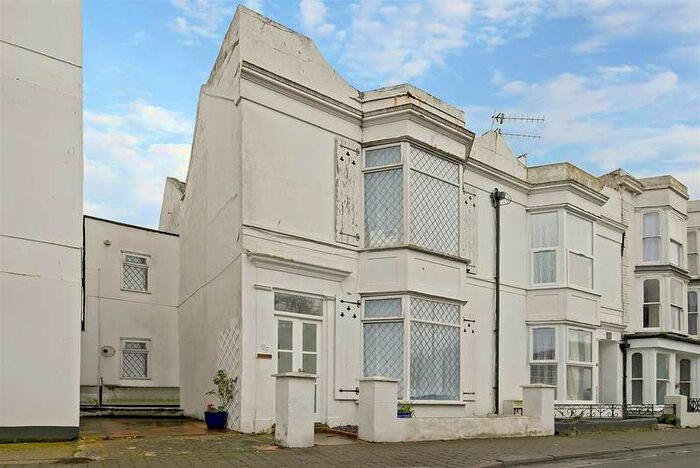 1 Bedroom Flat To Rent In The Steyne Bognor Regis, PO21