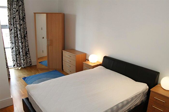 2 Bedroom Apartment To Rent In The Lock Building, Whitworth Street West, Manchester City Centre, Greater Manchester, M1