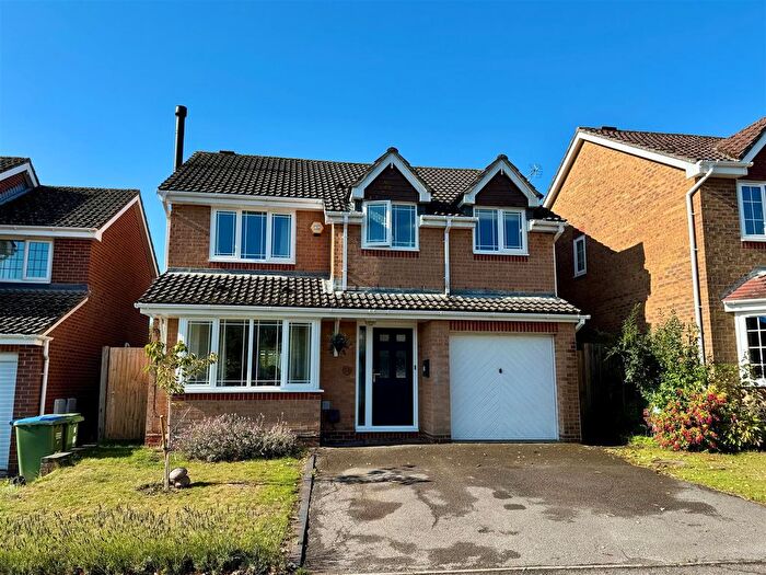 4 Bedroom Detached House For Sale In Suffolk Drive, Whiteley, PO15