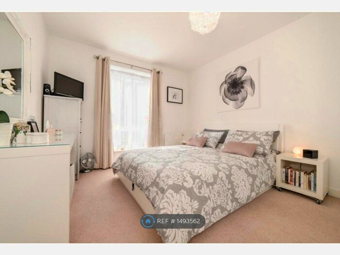 1 Bedroom Flat To Rent In Aventine Avenue, Mitcham, CR4