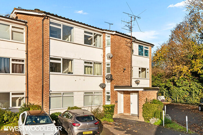 2 Bedroom Apartment To Rent In High Road, Broxbourne, EN10