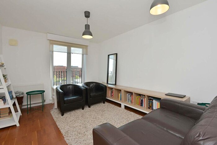 2 Bedroom Flat For Sale In Flat, Flaxmill Place, Edinburgh, EH6