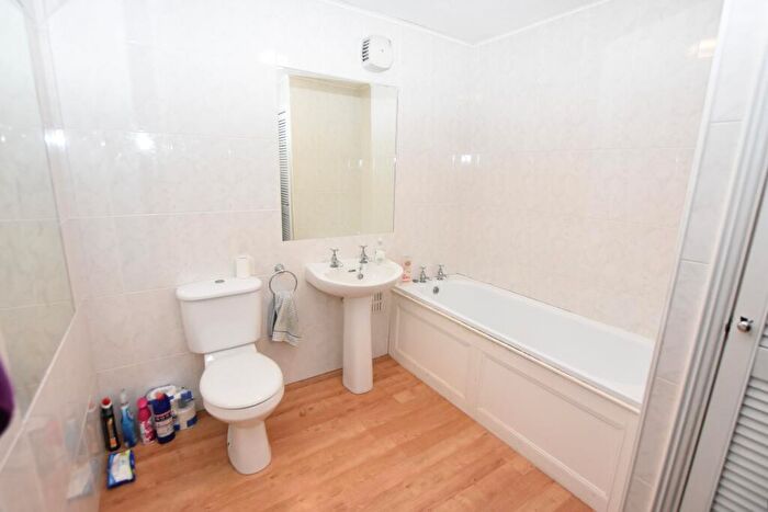 2 Bedroom Duplex To Rent In College Avenue, Plymouth, PL4