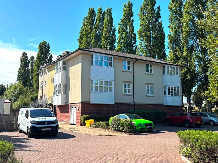 2 Bedroom Flat For Sale In , Waterside, Evesham, WR11