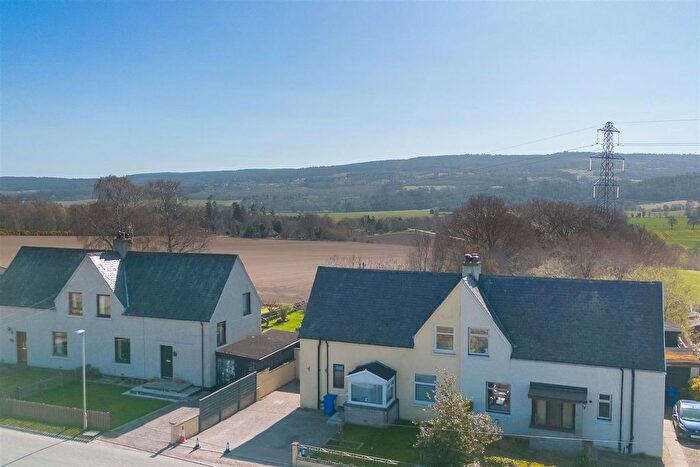 2 Bedroom Semi-Detached House For Sale In Viewfield Place, Kirkhill, Inverness, IV5
