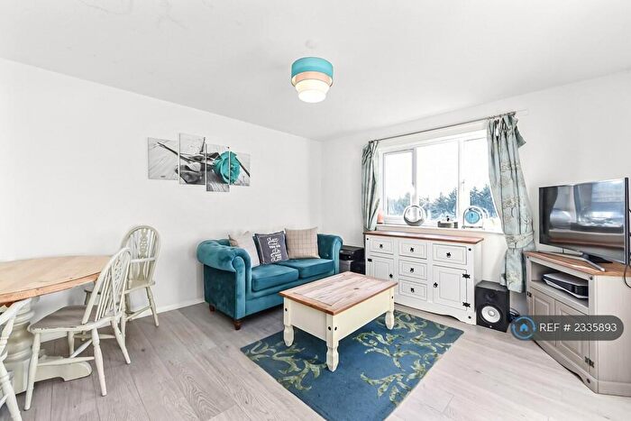 2 Bedroom Flat To Rent In Alan Hocken Way, London, E15