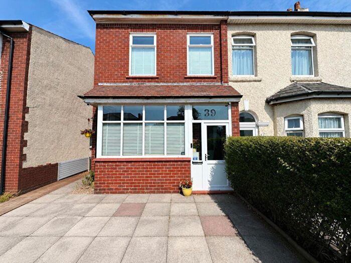 3 Bedroom Semi-Detached House For Sale In Kew Road, Southport, Merseyside, PR8