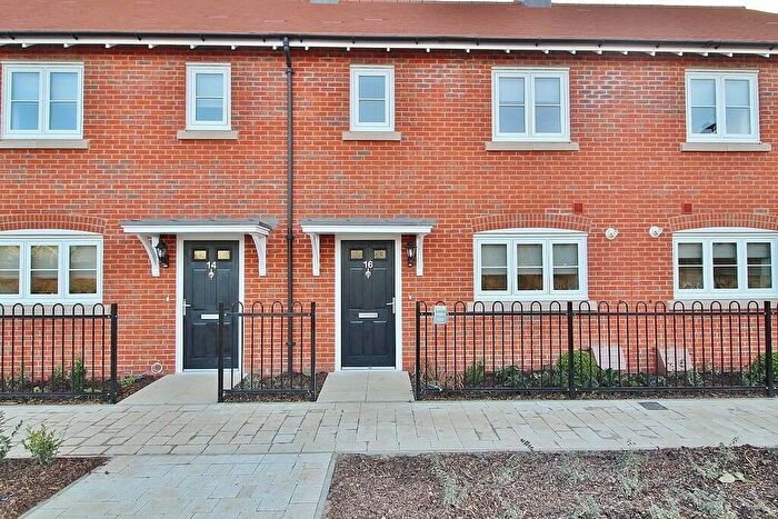 3 Bedroom Terraced House To Rent In Houghton Avenue, Berewood, PO7