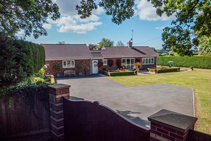 3 Bedroom Detached Bungalow For Sale In Sproston Green, Sproston, CW4