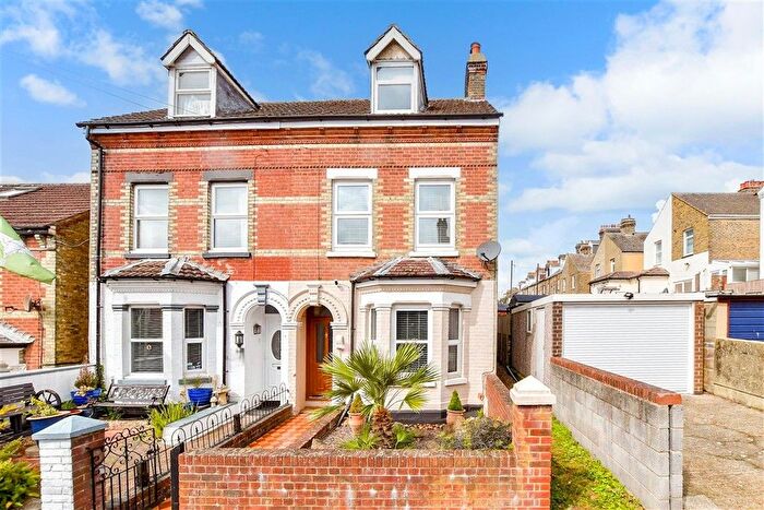 4 Bedroom Semi-Detached House For Sale In Nightingale Road, Dover, Kent, CT16