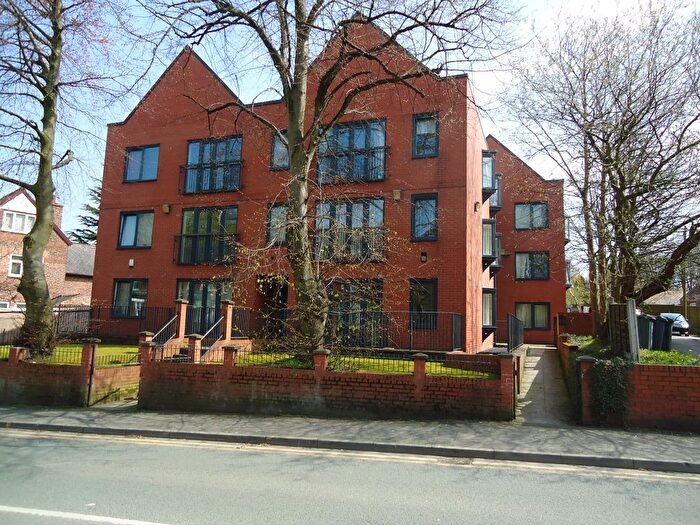 2 Bedroom Flat For Sale In Delaunays Road, Manchester, M8