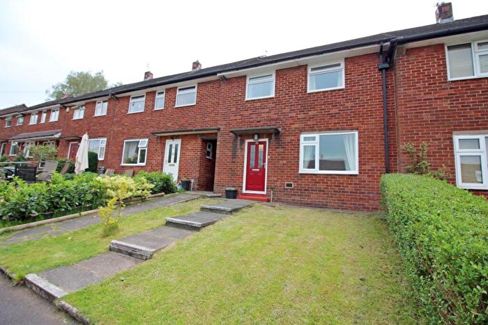 2 Bedroom Town House To Rent In Ribble Drive, Bury, BL9