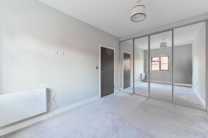 1 Bedroom Flat To Rent In The Broadway, Cheam, Sutton, SM3